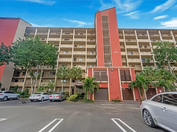 2206 S Cypress Bend Drive #208, Pompano Beach, FL 33069