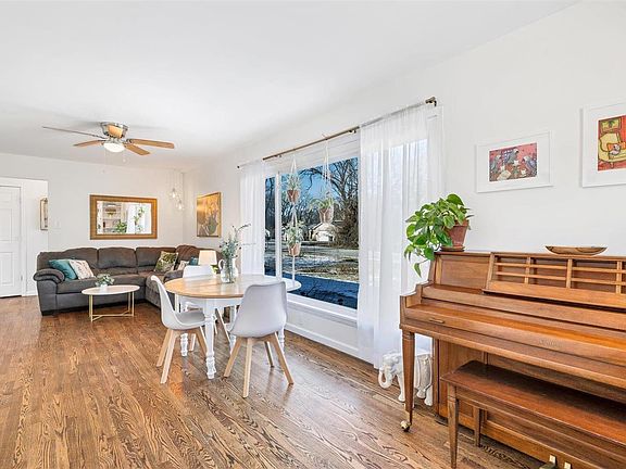 4th image of 11604 Hedda Ave