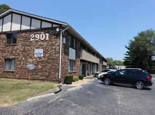 2901 West Blvd APT 15, Belleville, IL 62221