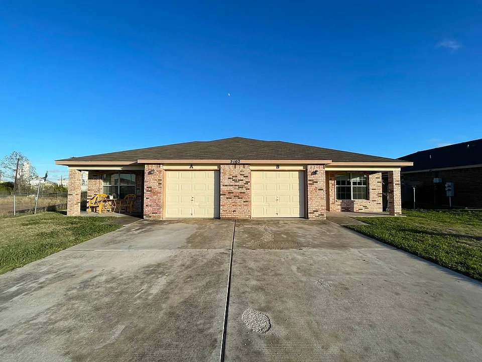 5102 Lauren Lea Dr