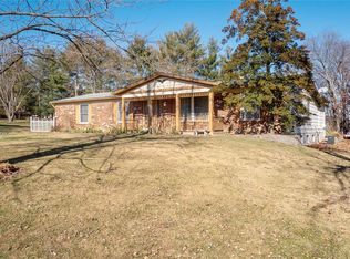 9 Elannchester Dr, Ballwin, MO