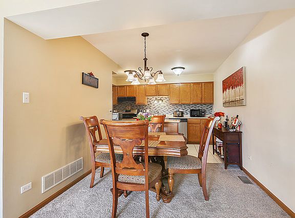 4th image of 15955 Ashford Ct