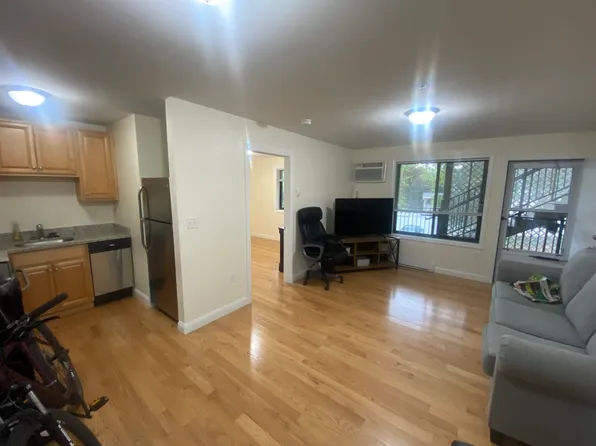 10 Arizona Ter, Arlington, MA