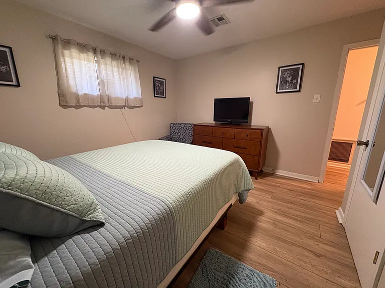 208 Curve Dr — Photo 9