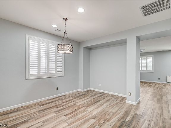 5th image of 10365 Ironwood Pass Ave