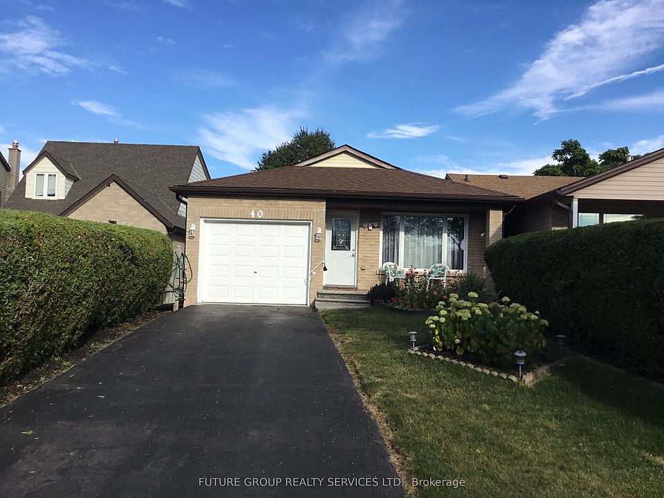 1st image of 40 Lyton Cres