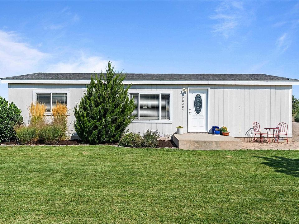 1st image of 20204 E Bumgarner Dr