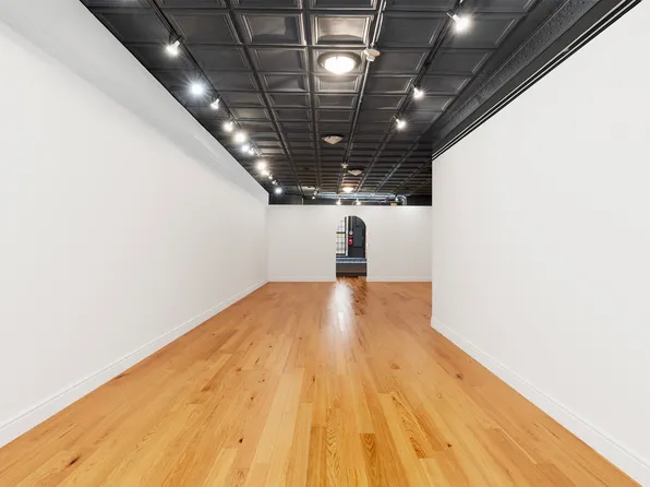 205 West Houston Street image 3 of 9