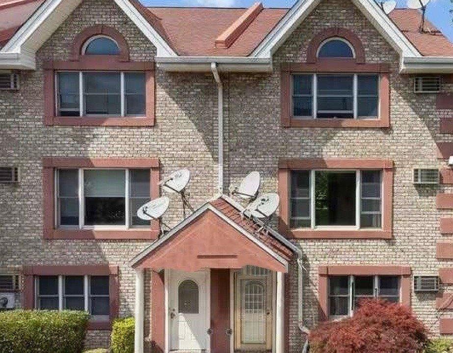 1st image of 131-13 11th Avenue