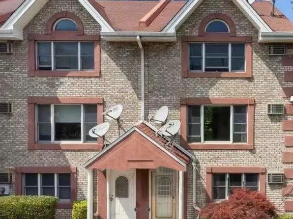 131-13 11th Avenue, College Point, NY 11356