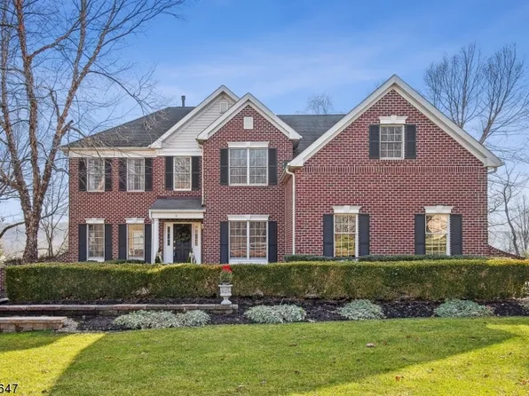 8 Steeplechase, Franklin Twp., NJ 08802