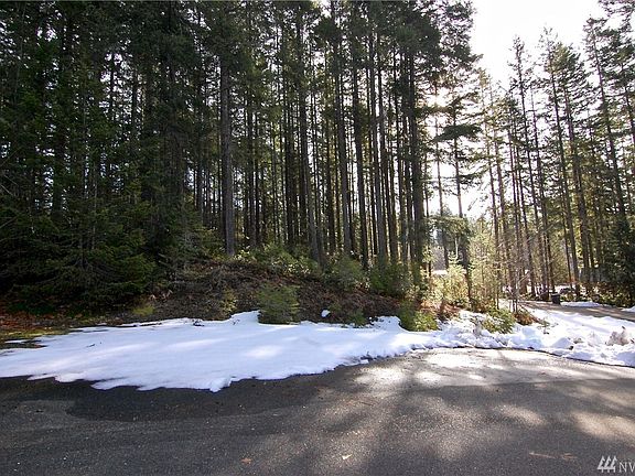 3rd image of 581 N Duckabush Dr W