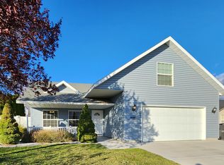 1038 Arrow Wood Ct, Twin Falls, ID 83301