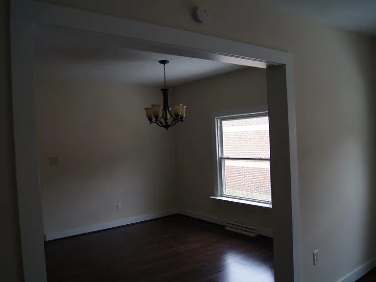 218 E Smith Rd — Photo 13