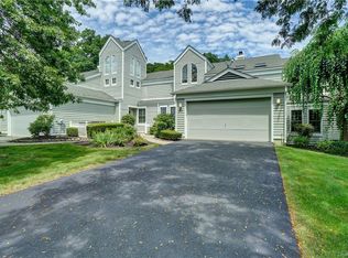 40 Woodlands Dr, Tuxedo Park, NY 10987