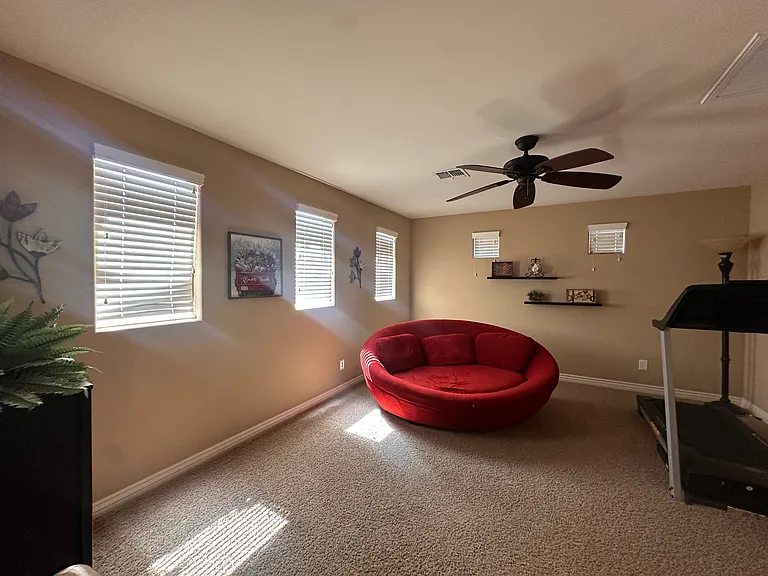 22922 N 40th Pl — Photo 15