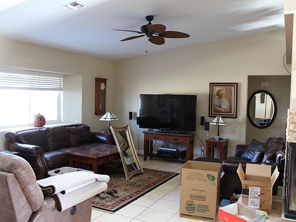4th image of 3832 Bear Dr