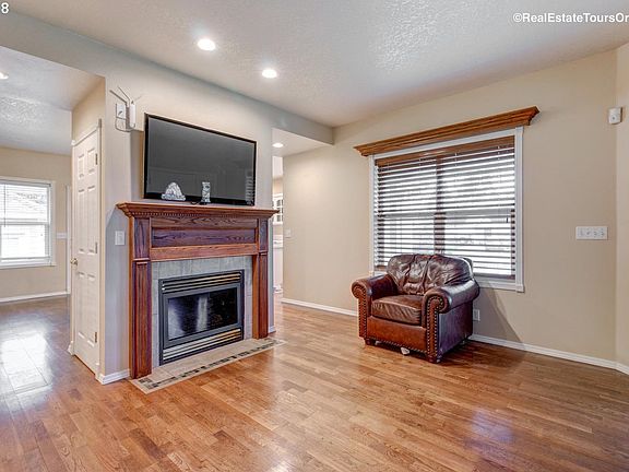 4th image of 11174 NW Empress Pl