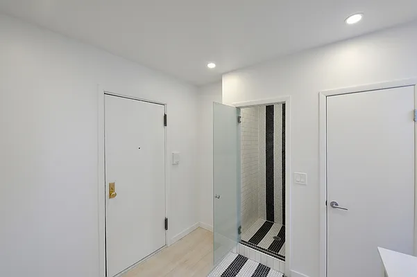 Rented by Aether Property Group | media 7