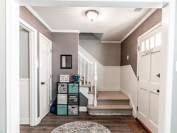 3rd image of 3206 Regents Park Ln Unit D