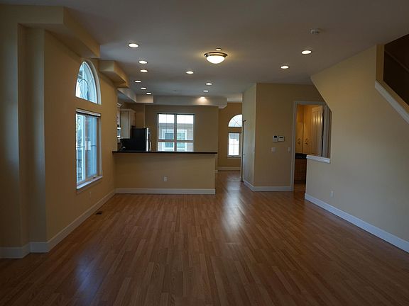 2nd image of 12312 NE 7th Pl APT 104