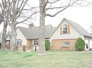 25556 Highway 5, Lebanon, MO 65536