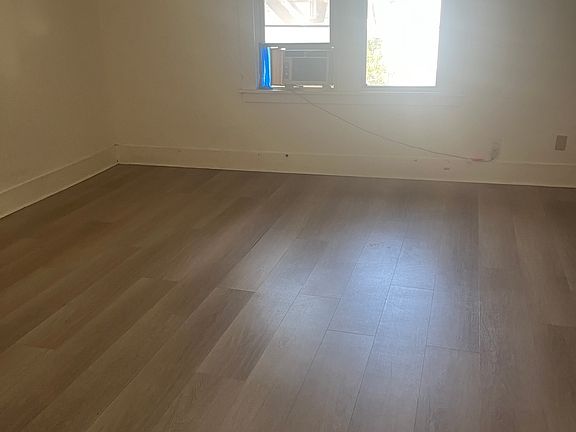 4th image of 1026 California St #2