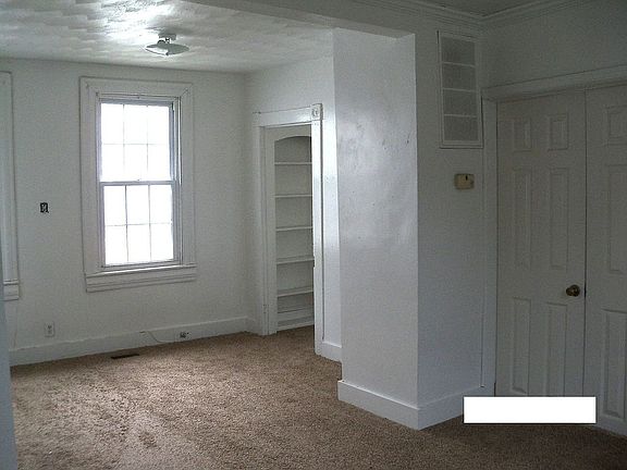Dining Room/Den