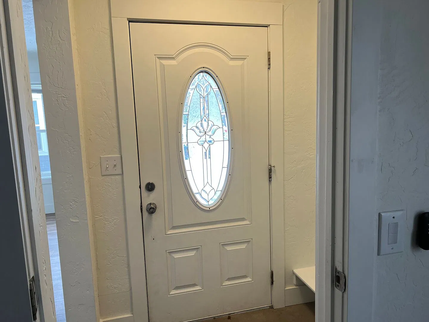Charming 3-Bedroom, 2-Bathroom Home Near Downtown! *New Photos coming soon* — Photo 3