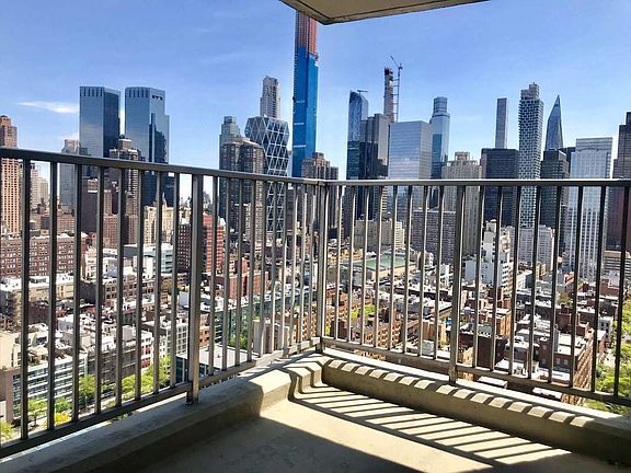 3rd image of 747 10th Ave APT 30K