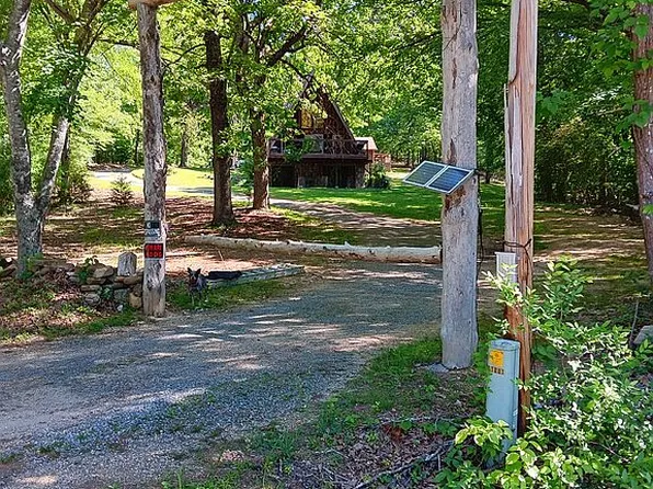 1001 Osage Dr, Soddy Daisy, TN 37379