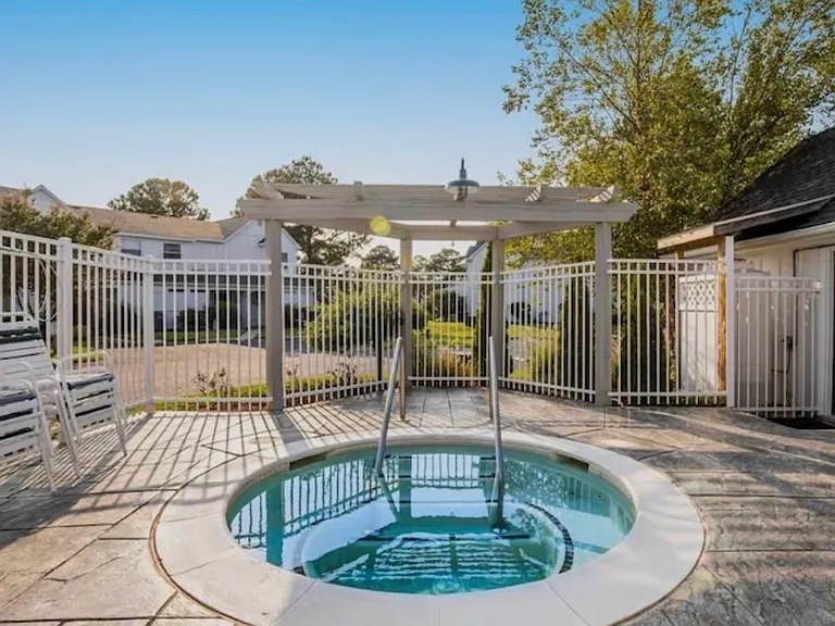 Outdoor Hot Tub