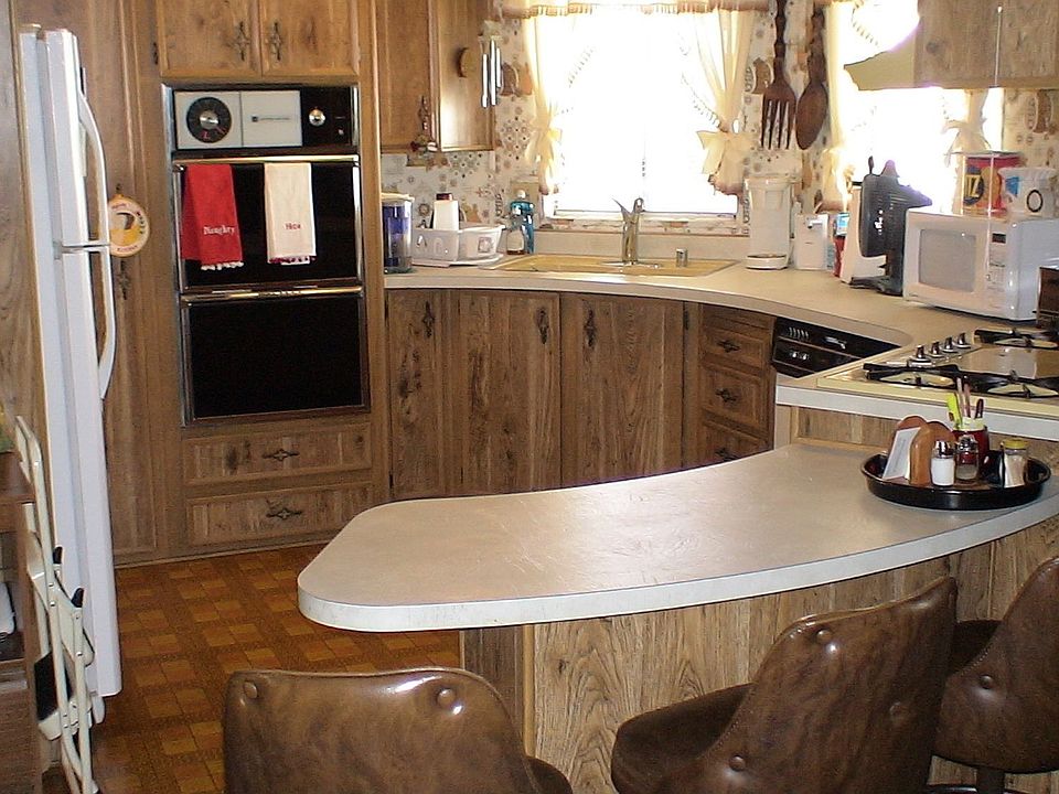 2nd image of 407 Fiji Cir