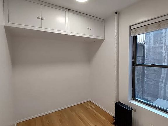 5th image of 50 Mac Dougal St #3