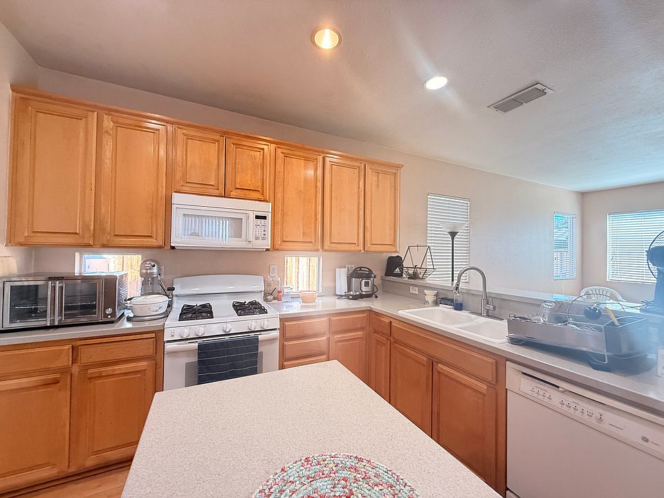 1st image of 1236 Crossroads Ct