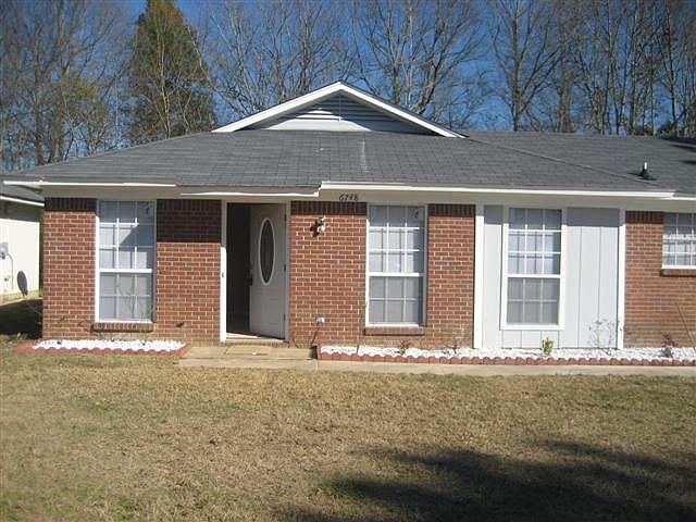 Front View New Windows & Fresh Paint