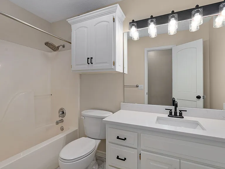 2921 S Eldon Ave — Photo 27