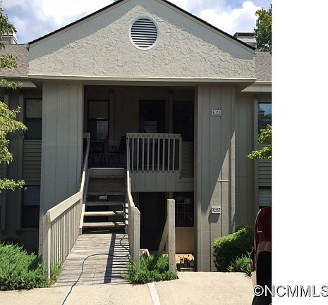 2nd image of 104 Abbey Cir