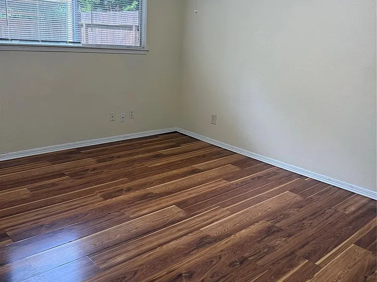 6604 Tamar Dr — Photo 13