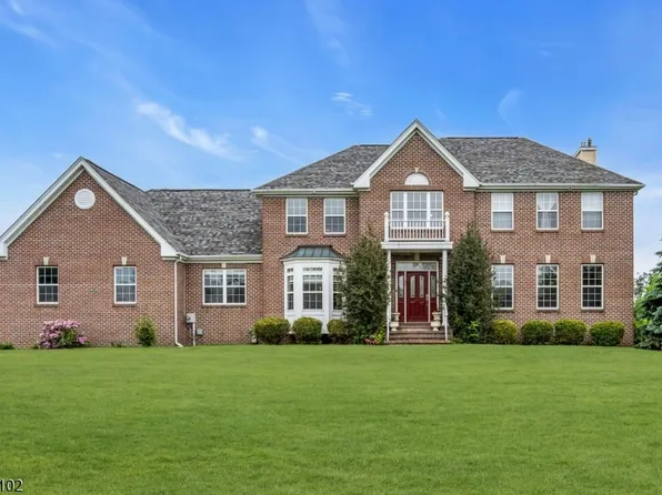 27 Music Mountain Blvd, West Amwell Twp., NJ 08530