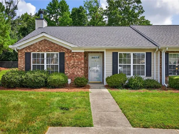 301 Chesapeake Ln, Archdale, NC 27263