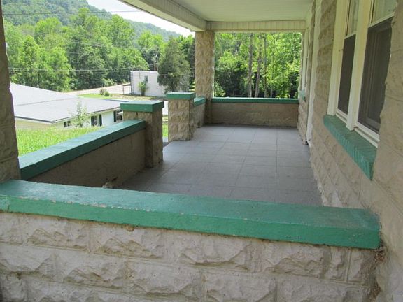 4th image of 2027 Lake City Hwy