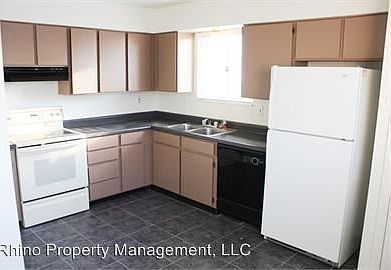 3rd image of 2923 W Baty Dr