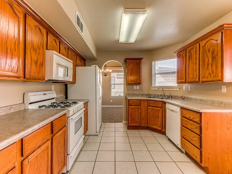 628 Paseo Hermoso Dr — Photo 12