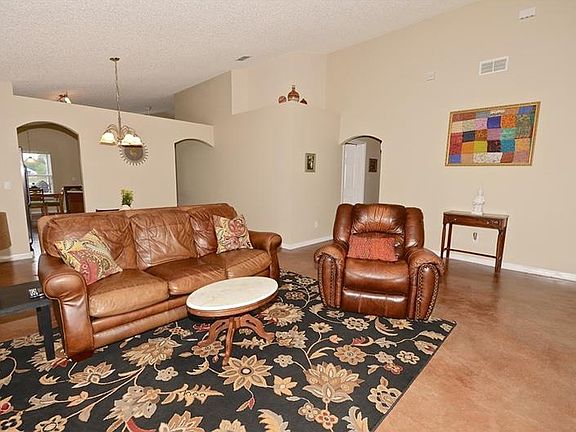5th image of 3768 Shawn Cir