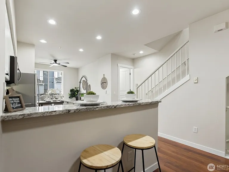 16125 Juanita Woodinville Way NE — Photo 19
