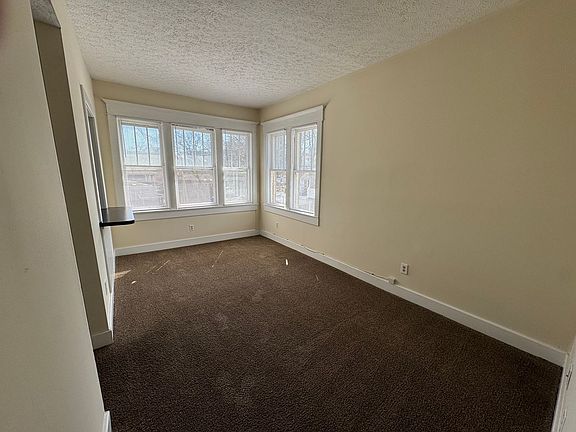3rd image of 1366 College St APT E