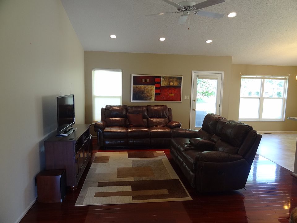 Great room & ceiling fan