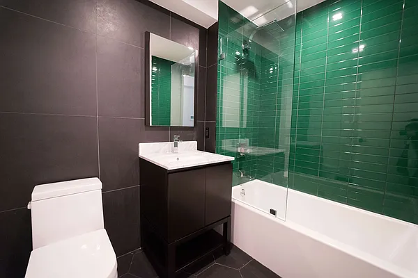 Rented by Manhattan Management LLC | media 30