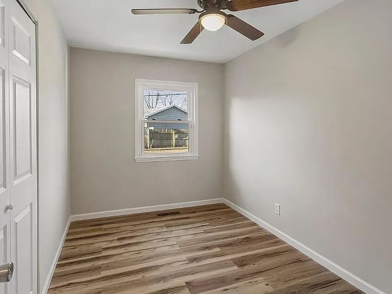 1902 Meadow Dr — Photo 19